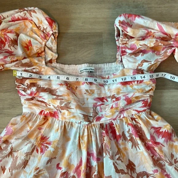 Abercrombie & Fitch Ruched Bodice Floral Puff Sleeve Mini Dress sz S - Picture 3 of 8